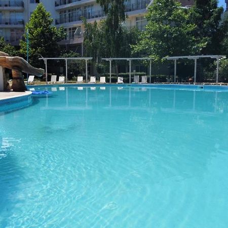 Yves 2 Bed Apart At Sun Village Sunny Beach Not Far Away From The Sea Eksteriør bilde