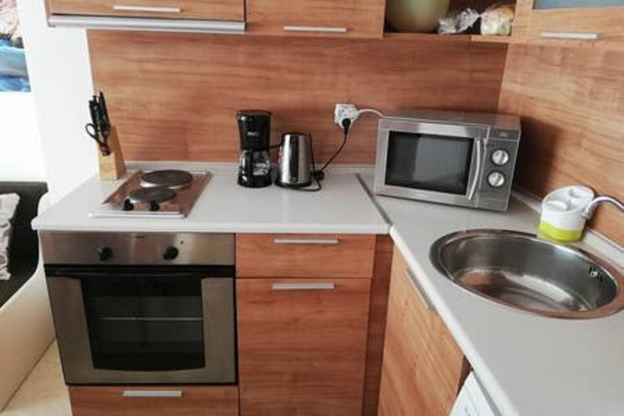 Yves 2 Bed Apart At Sun Village Sunny Beach Not Far Away From The Sea Eksteriør bilde