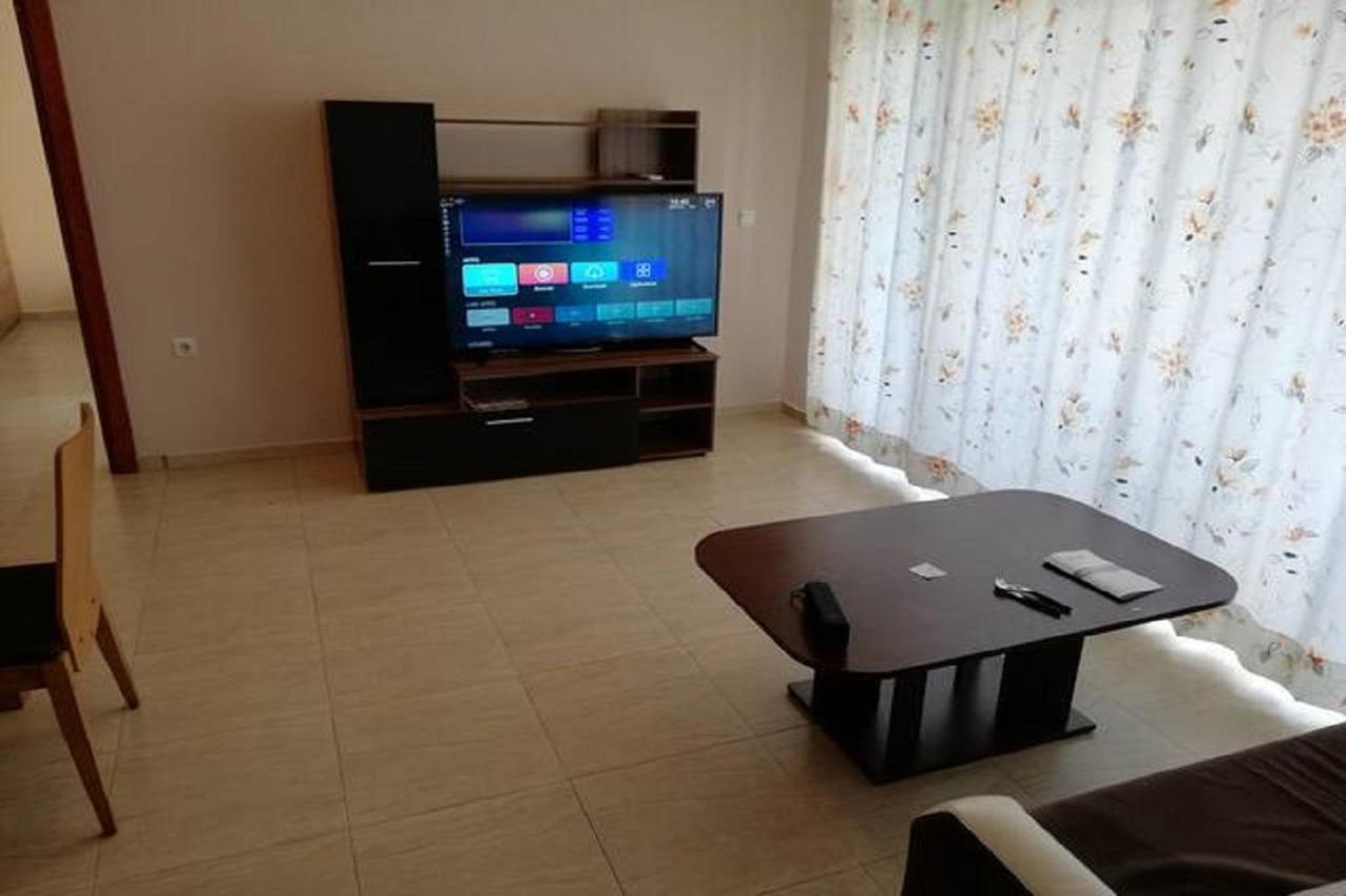 Yves 2 Bed Apart At Sun Village Sunny Beach Not Far Away From The Sea Eksteriør bilde