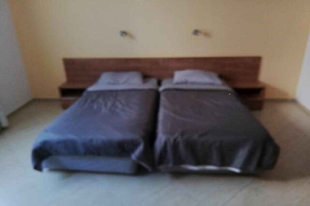 Yves 2 Bed Apart At Sun Village Sunny Beach Not Far Away From The Sea Eksteriør bilde