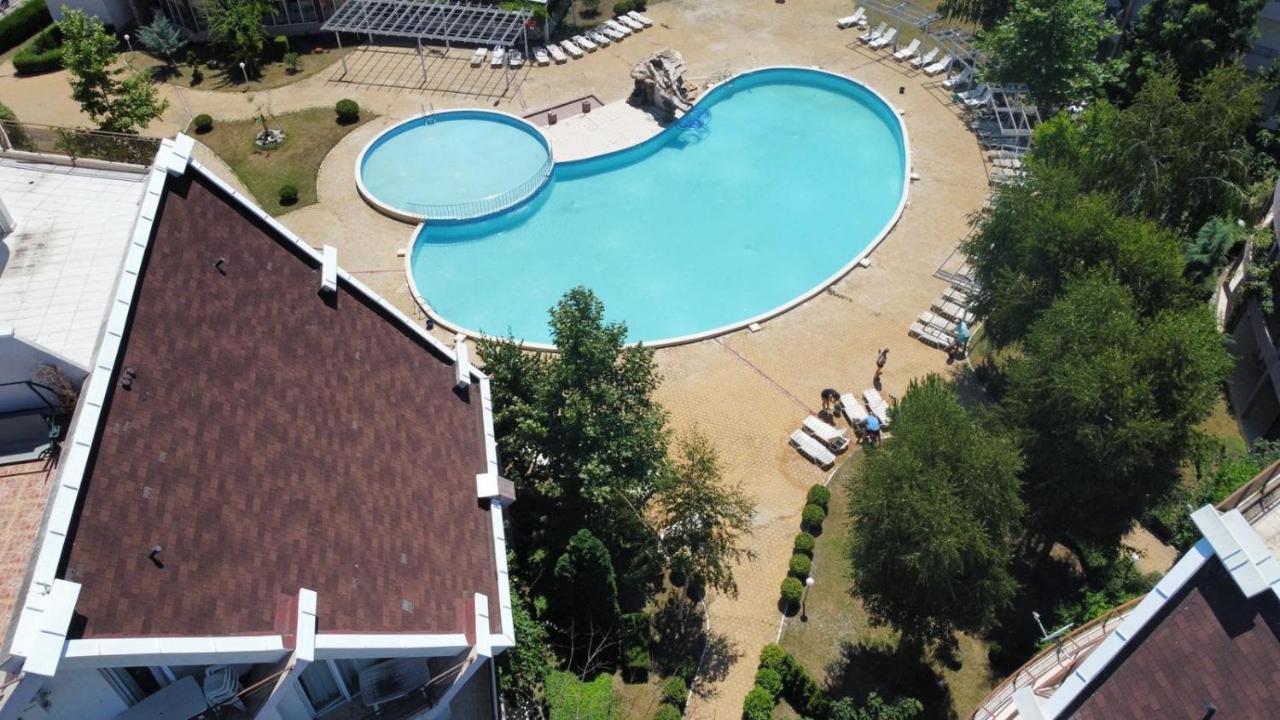 Yves 2 Bed Apart At Sun Village Sunny Beach Not Far Away From The Sea Eksteriør bilde