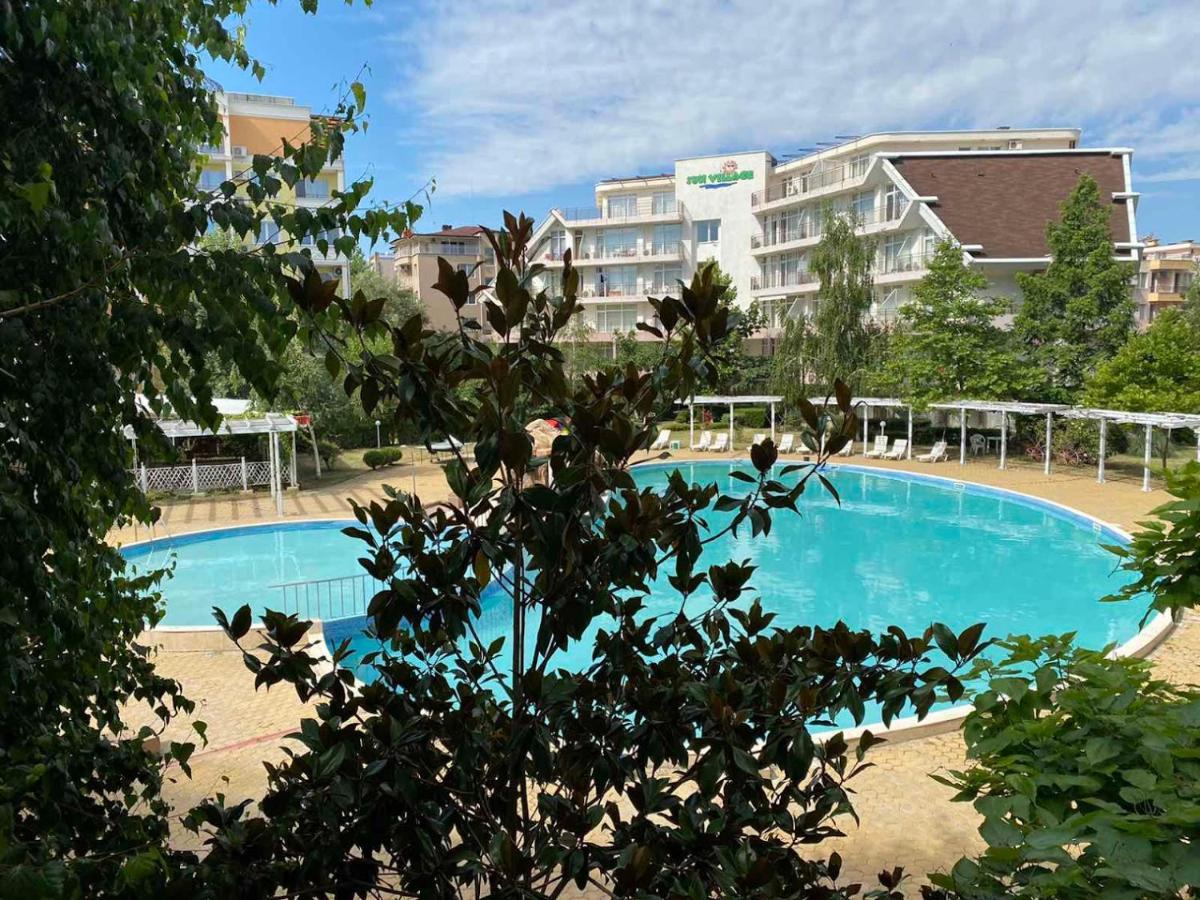 Yves 2 Bed Apart At Sun Village Sunny Beach Not Far Away From The Sea Eksteriør bilde